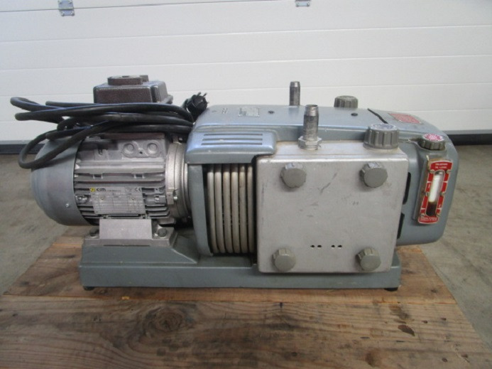 KOMPRESSOR RIETSCHLE CL40 DV - Rezervni deo za Štamparska mašina: slika 1 KOMPRESSOR RIETSCHLE CL40 DV - Rezervni deo za Štamparska mašina: slika 1