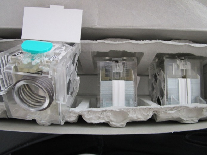 OCE TONER, FUSER OIL UND HEFTKLAMMER- KASSETTEN - Rezervni deo za Štamparska mašina: slika 2 OCE TONER, FUSER OIL UND HEFTKLAMMER- KASSETTEN - Rezervni deo za Štamparska mašina: slika 2