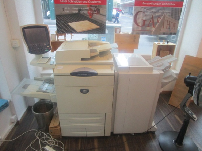 XEROX DC250 (Drucken, Kopieren, Scannen) mit Broschürenfinischer - Mašina za digitalnu štampu: slika 1 XEROX DC250 (Drucken, Kopieren, Scannen) mit Broschürenfinischer - Mašina za digitalnu štampu: slika 1