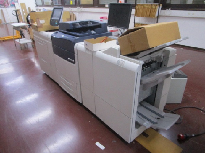 XEROX VERSANT 180 PRESS - Mašina za digitalnu štampu: slika 3 XEROX VERSANT 180 PRESS - Mašina za digitalnu štampu: slika 3