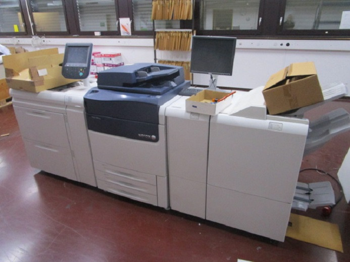 XEROX VERSANT 180 PRESS - Mašina za digitalnu štampu: slika 1 XEROX VERSANT 180 PRESS - Mašina za digitalnu štampu: slika 1