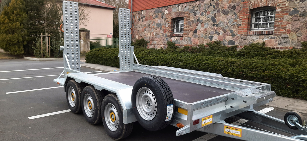 PRZYCZEPA LAWETA DO MINIKOPARKI KOPARKI 3 OSIE / MINI EXCAVATOR TRANSPORTER TRAILER 3 AXLES - Prikolica za prevoz radnih mašina: slika 5 PRZYCZEPA LAWETA DO MINIKOPARKI KOPARKI 3 OSIE / MINI EXCAVATOR TRANSPORTER TRAILER 3 AXLES - Prikolica za prevoz radnih mašina: slika 5