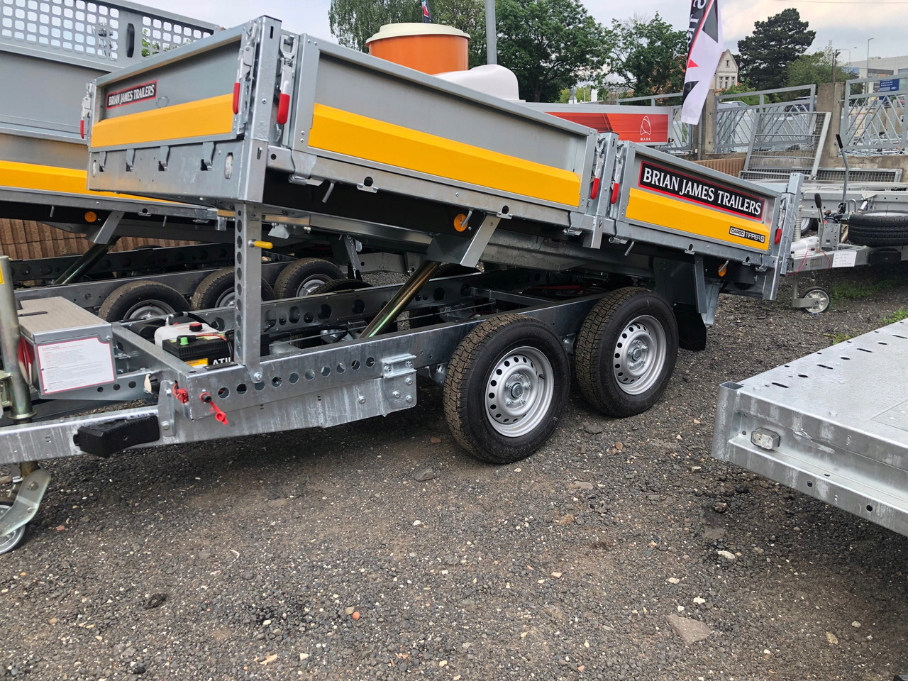 PRZYCZEPA WYWROTKA BJT CARGO TIPPER 3,6x2, 3,5T, 2 OS / BJT CARGO Tipper Trailer 3.6x2, 3.5T, 2 Axles - Prikolica istovarivača: slika 2 PRZYCZEPA WYWROTKA BJT CARGO TIPPER 3,6x2, 3,5T, 2 OS / BJT CARGO Tipper Trailer 3.6x2, 3.5T, 2 Axles - Prikolica istovarivača: slika 2