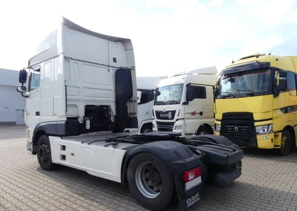 DAF 106 480 KM AUTOMAT / KLIMA POSTOJOWA / FULL SPOJLER / 2020 ROK !! - Tegljač: slika 4 DAF 106 480 KM AUTOMAT / KLIMA POSTOJOWA / FULL SPOJLER / 2020 ROK !! - Tegljač: slika 4