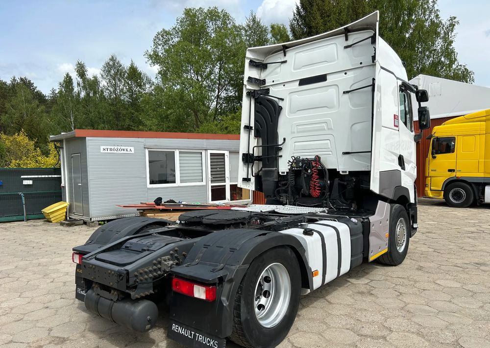 Renault T520 / 13 L SILNIK / HIGH CAB / ZBIORNIKI 1350 L / SALON PL / 2017 ROK !! - Tegljač: slika 5 Renault T520 / 13 L SILNIK / HIGH CAB / ZBIORNIKI 1350 L / SALON PL / 2017 ROK !! - Tegljač: slika 5