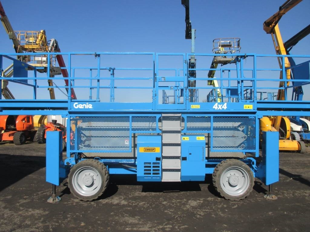 Genie GS 4390 RT - Lift u obliku makaza: slika 1 Genie GS 4390 RT - Lift u obliku makaza: slika 1
