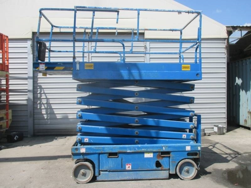 Haulotte Compact 14 - Lift u obliku makaza: slika 1 Haulotte Compact 14 - Lift u obliku makaza: slika 1