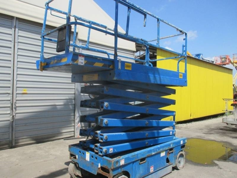 Haulotte Compact 14 - Lift u obliku makaza: slika 2 Haulotte Compact 14 - Lift u obliku makaza: slika 2