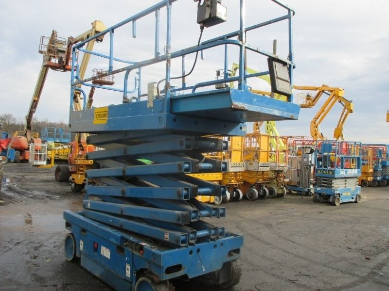 Haulotte Compact 14 - Lift u obliku makaza: slika 4 Haulotte Compact 14 - Lift u obliku makaza: slika 4