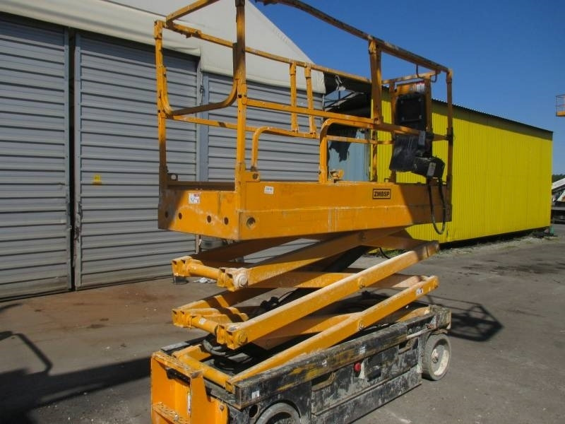 Haulotte Compact 8 - Lift u obliku makaza: slika 2 Haulotte Compact 8 - Lift u obliku makaza: slika 2