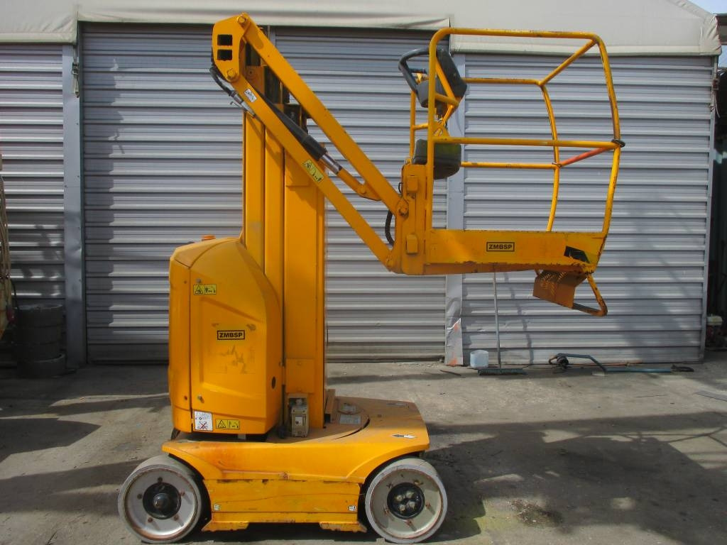 JLG Toucan 8 E - Jarbolna penjajuća platforma: slika 1 JLG Toucan 8 E - Jarbolna penjajuća platforma: slika 1