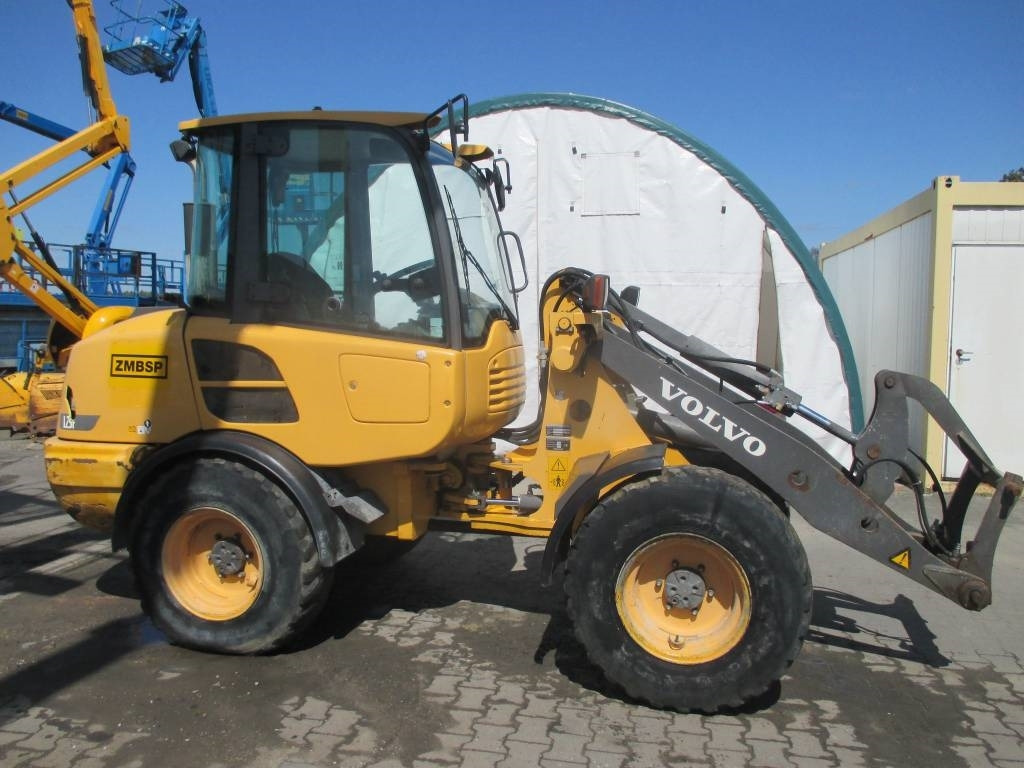 Volvo L 25 F - Utovarivač točkaš: slika 1 Volvo L 25 F - Utovarivač točkaš: slika 1