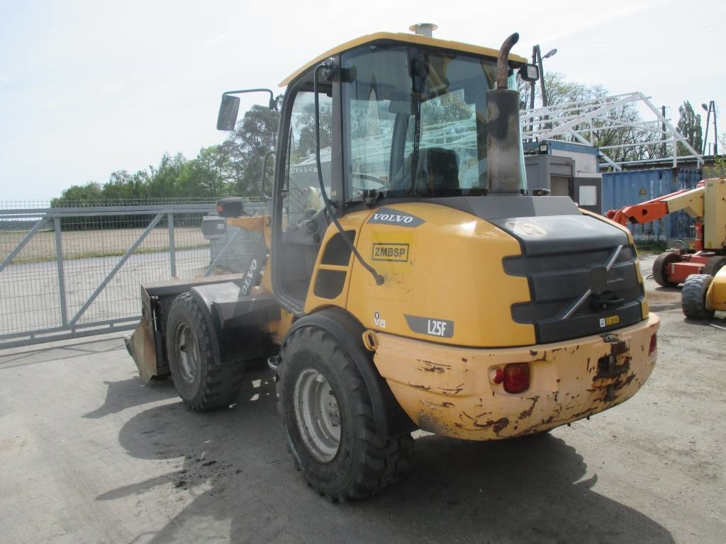 Volvo L 25 F - Utovarivač točkaš: slika 4 Volvo L 25 F - Utovarivač točkaš: slika 4