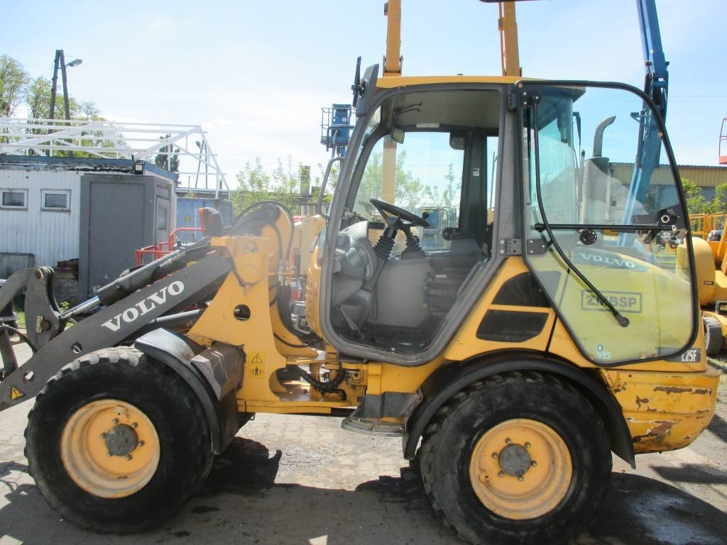 Volvo L 25 F - Utovarivač točkaš: slika 5 Volvo L 25 F - Utovarivač točkaš: slika 5