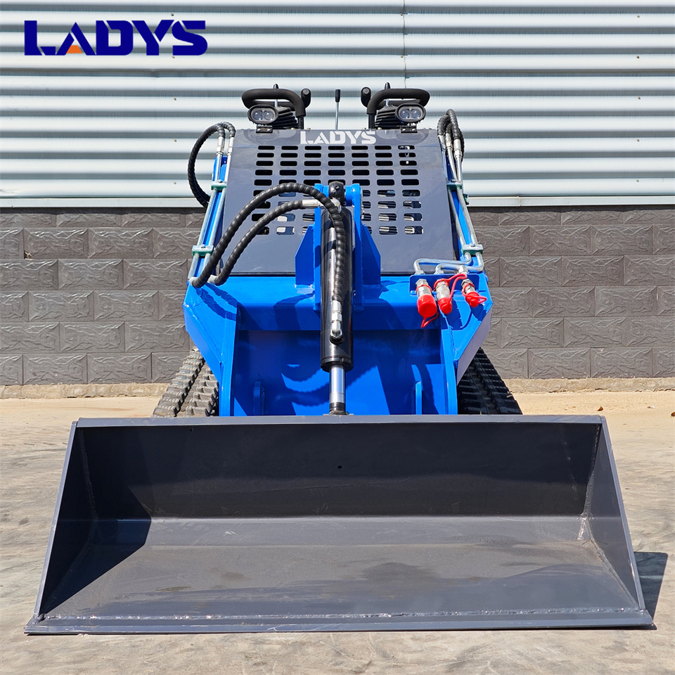LADYS LA380 Mini Skid Steer Loader Compact Track Diesel Cheap Mini Skid Steer Loader For Sale With Mini Skid Steer Attachments 4 In 1 Bucket - Mini utovarivač: slika 5 LADYS LA380 Mini Skid Steer Loader Compact Track Diesel Cheap Mini Skid Steer Loader For Sale With Mini Skid Steer Attachments 4 In 1 Bucket - Mini utovarivač: slika 5