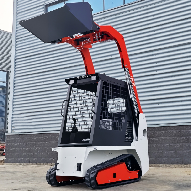 LADYS LADYS LA670 Mini Small Skid Steer Loader Compact Track Diesel Mini Skid Steer Loader For Sale With Small Mini Skid Steer Attachments 4 In 1 Bucket - Mini utovarivač: slika 5 LADYS LADYS LA670 Mini Small Skid Steer Loader Compact Track Diesel Mini Skid Steer Loader For Sale With Small Mini Skid Steer Attachments 4 In 1 Bucket - Mini utovarivač: slika 5