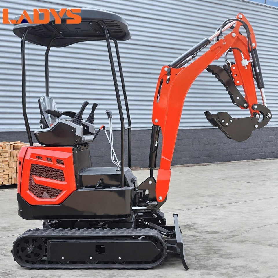 LADYS Mini Excavator Digger Miniexcavadora EPA Kubota Engine Chinese LADYS DY18 Mini Excavator For Sale With Mini Excavator Attachment Set - Mini bager: slika 4 LADYS Mini Excavator Digger Miniexcavadora EPA Kubota Engine Chinese LADYS DY18 Mini Excavator For Sale With Mini Excavator Attachment Set - Mini bager: slika 4