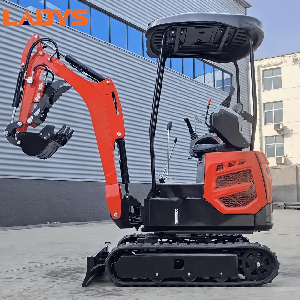 LADYS Mini Excavator Digger Miniexcavadora EPA Kubota Engine Chinese LADYS DY18 Mini Excavator For Sale With Mini Excavator Attachment Set - Mini bager: slika 3 LADYS Mini Excavator Digger Miniexcavadora EPA Kubota Engine Chinese LADYS DY18 Mini Excavator For Sale With Mini Excavator Attachment Set - Mini bager: slika 3