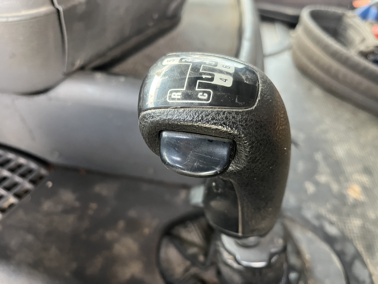 Scania G 124 Scania G 124: slika 15 Scania G 124 Scania G 124: slika 15