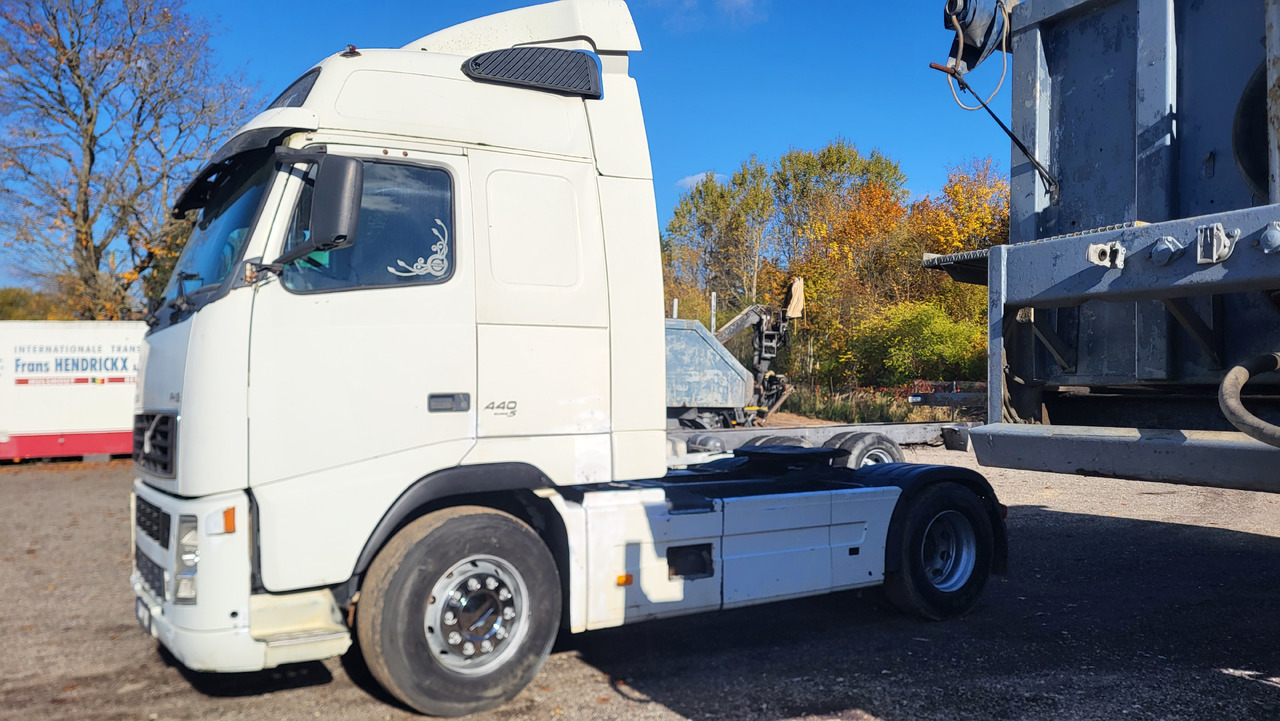 VOLVO FH 12 460 - Tegljač: slika 4 VOLVO FH 12 460 - Tegljač: slika 4