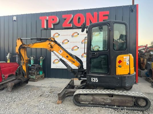 Bobcat E35 Cabine à 22500 € HT - Mini bager: slika 2 Bobcat E35 Cabine à 22500 € HT - Mini bager: slika 2