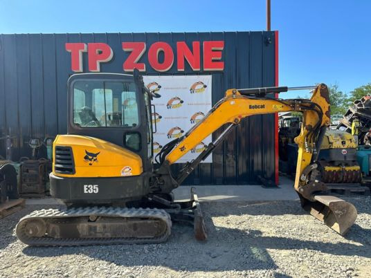 Bobcat E35 Cabine à 22500 € HT - Mini bager: slika 1 Bobcat E35 Cabine à 22500 € HT - Mini bager: slika 1