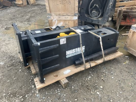 Brh mustang pour pelle de 6T à 12T - Hidraulični čekić: slika 3 Brh mustang pour pelle de 6T à 12T - Hidraulični čekić: slika 3