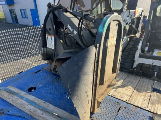 Dessoucheuse pour chargeur - Drobilica za panjeve: slika 3 Dessoucheuse pour chargeur - Drobilica za panjeve: slika 3