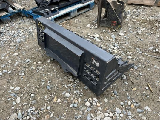 Godet râteau pour minichargeur - Kašika: slika 4 Godet râteau pour minichargeur - Kašika: slika 4