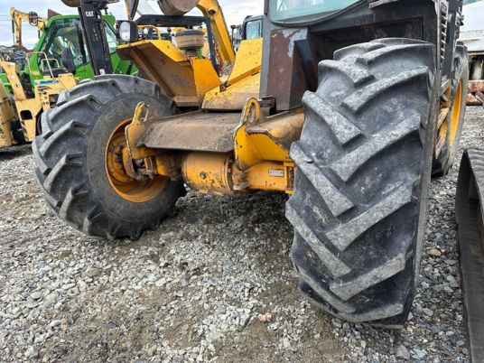 JCB 525-58 TURBO à 11 900 € HT - Teleskopski upravljač: slika 4 JCB 525-58 TURBO à 11 900 € HT - Teleskopski upravljač: slika 4
