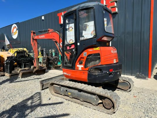 Mini bager Kubota Kubota U35-3A3 Cabine à 23 500€ HT: slika 10