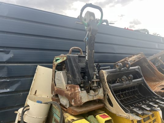 Mikasa Mvh 308 dsz - Vibraciona ploča: slika 2 Mikasa Mvh 308 dsz - Vibraciona ploča: slika 2