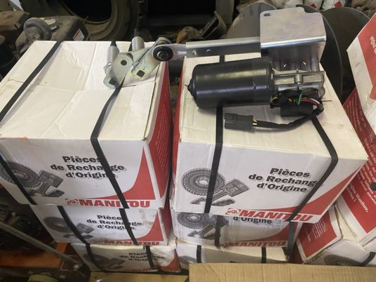Moteur d’essuie-glace manitou - Brisač za Oprema za rukovanje materijalima: slika 1 Moteur d’essuie-glace manitou - Brisač za Oprema za rukovanje materijalima: slika 1