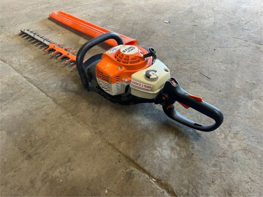 Taille haies thermique STIHL HS 82 R - Baštenska oprema: slika 4 Taille haies thermique STIHL HS 82 R - Baštenska oprema: slika 4
