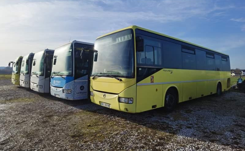 Irisbus Iveco Recreo 5 sztuk 2009 - Prigradski autobus: slika 2 Irisbus Iveco Recreo 5 sztuk 2009 - Prigradski autobus: slika 2