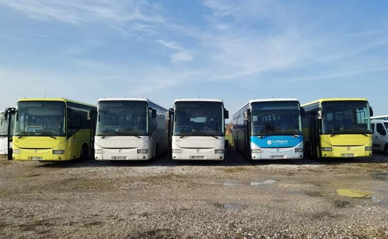 Irisbus Iveco Recreo 5 sztuk 2009 - Prigradski autobus: slika 4 Irisbus Iveco Recreo 5 sztuk 2009 - Prigradski autobus: slika 4