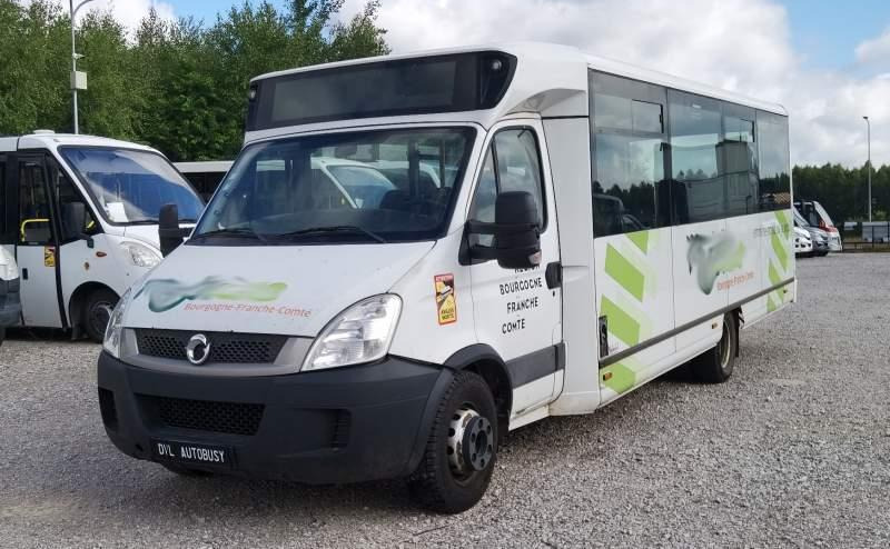 Iveco Aptineo Daily 34 miejsca NOWY SILNIK - Minibus, Prigradski autobus: slika 4 Iveco Aptineo Daily 34 miejsca NOWY SILNIK - Minibus, Prigradski autobus: slika 4