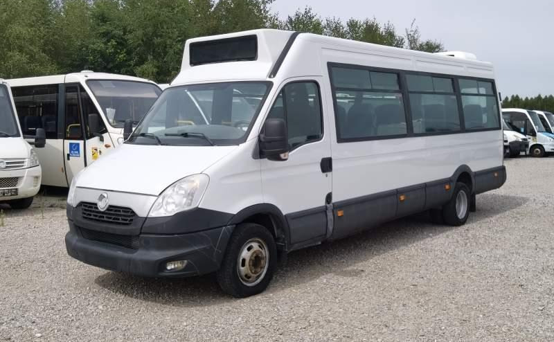 Iveco Daily 23 *NOWY SILNIK* 2 SZTUKI*, klima, winda - Prigradski autobus: slika 3 Iveco Daily 23 *NOWY SILNIK* 2 SZTUKI*, klima, winda - Prigradski autobus: slika 3
