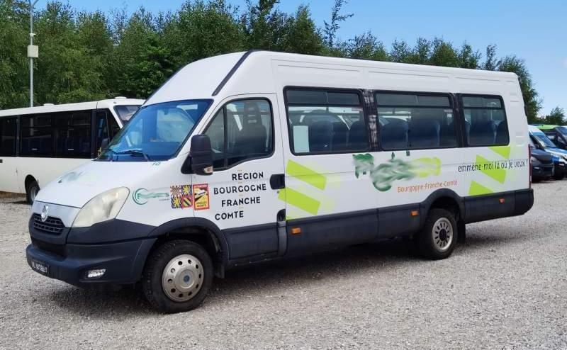 Iveco Daily 23 miejsca, KLIMA, WEBASTO - Prigradski autobus: slika 3 Iveco Daily 23 miejsca, KLIMA, WEBASTO - Prigradski autobus: slika 3