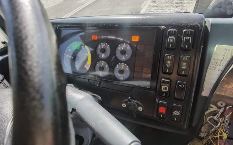 Mercedes-Benz Vario 814D 38+12 - Prigradski autobus: slika 5 Mercedes-Benz Vario 814D 38+12 - Prigradski autobus: slika 5