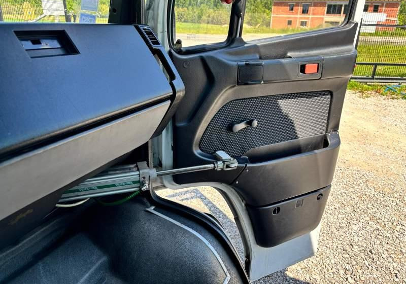 Prigradski autobus Mercedes-Benz Vario miejsc 39 274tys km Winda/7775: slika 15