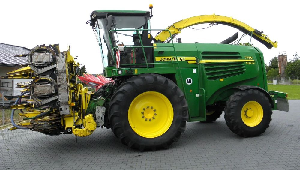 John Deere 7750 ProDrive 2008 Rok, +Kemper 375, +podbieracz do traw, Nie Malowany, Stan Bardzo Dobry - Kombajn za stočnu hranu: slika 2 John Deere 7750 ProDrive 2008 Rok, +Kemper 375, +podbieracz do traw, Nie Malowany, Stan Bardzo Dobry - Kombajn za stočnu hranu: slika 2