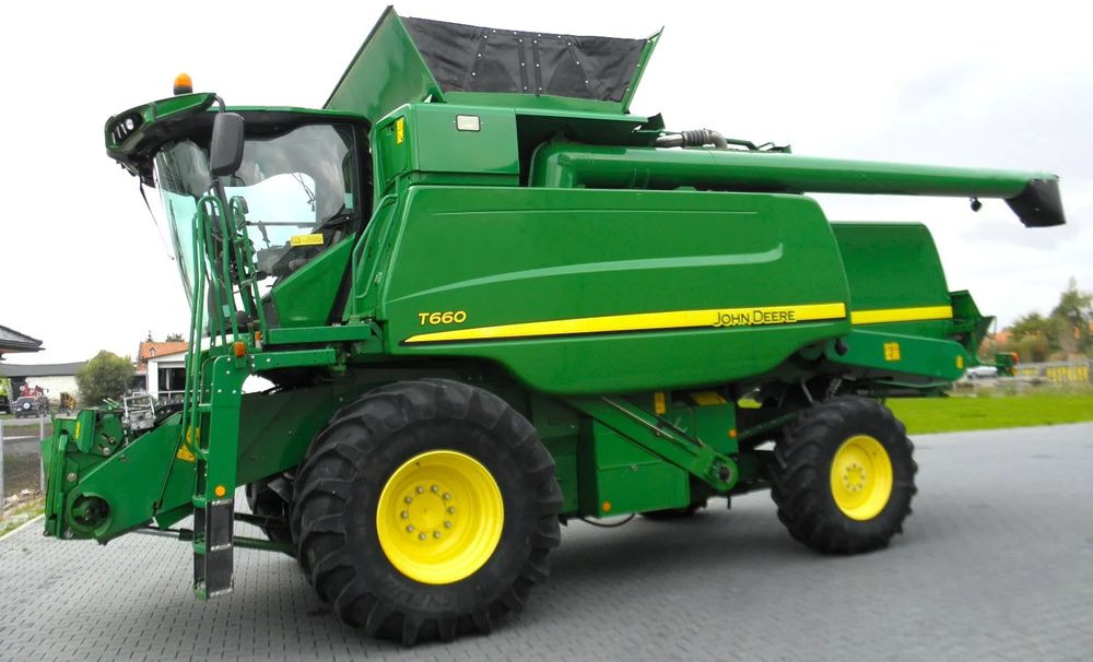 John Deere T660 2014 Rok, heder 7,6m, 2700 mtg na silniku, Najbogatsza Wersja, Nie Malowany, Stan Idealny - Kombinovani kombajn: slika 1 John Deere T660 2014 Rok, heder 7,6m, 2700 mtg na silniku, Najbogatsza Wersja, Nie Malowany, Stan Idealny - Kombinovani kombajn: slika 1