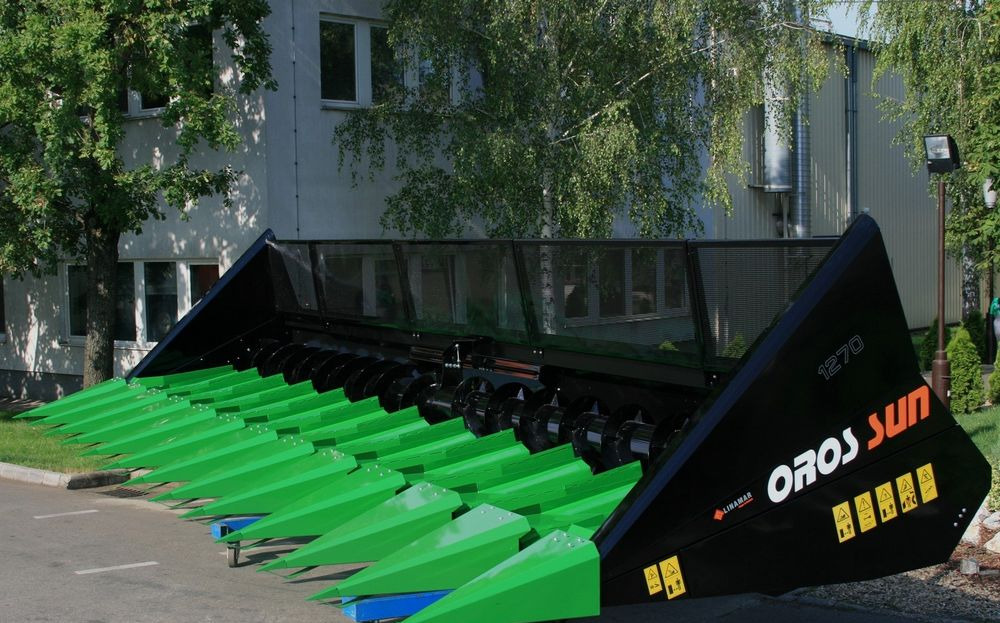 Oros SUN 1276 12 rzędowy, Nowe przystawki do Zbioru Słonecznika - Kombajn za suncokret: slika 1 Oros SUN 1276 12 rzędowy, Nowe przystawki do Zbioru Słonecznika - Kombajn za suncokret: slika 1
