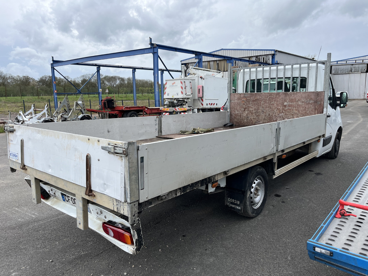 Opel Movano 2L3 dci 125 master - Dostavno vozilo sa otvorenom sandukom: slika 4 Opel Movano 2L3 dci 125 master - Dostavno vozilo sa otvorenom sandukom: slika 4