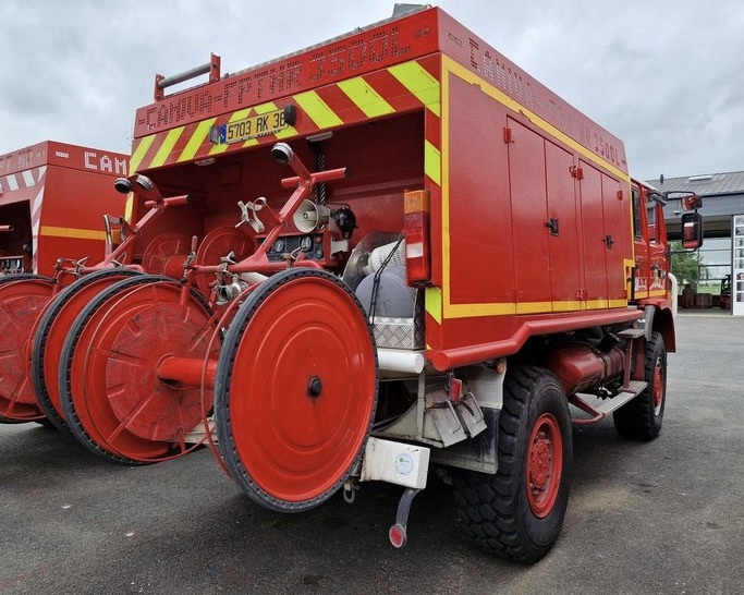RENAULT M210 4x4 FPT HR 3500L - Vatrogasni kamion: slika 3 RENAULT M210 4x4 FPT HR 3500L - Vatrogasni kamion: slika 3
