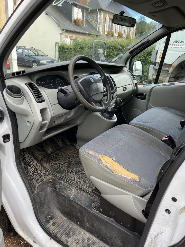 Renault Trafic 1L9 dci 80cv 9 places Renault Trafic 1L9 dci 80cv 9 places: slika 9