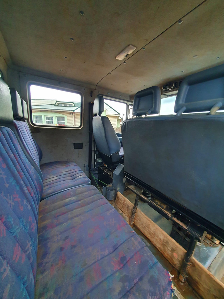 Kamion sa tovarnim sandukom MERCEDES-BENZ Vario 814D: slika 8