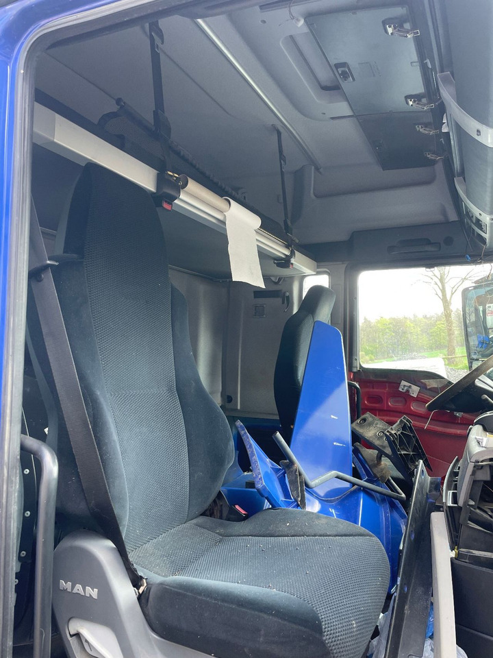 MAN Kabine MAN TGX 18.400 Euro 5 Bj. 2008 Fahrerhaus - Kabina i enterijer za Kamion: slika 5 MAN Kabine MAN TGX 18.400 Euro 5 Bj. 2008 Fahrerhaus - Kabina i enterijer za Kamion: slika 5