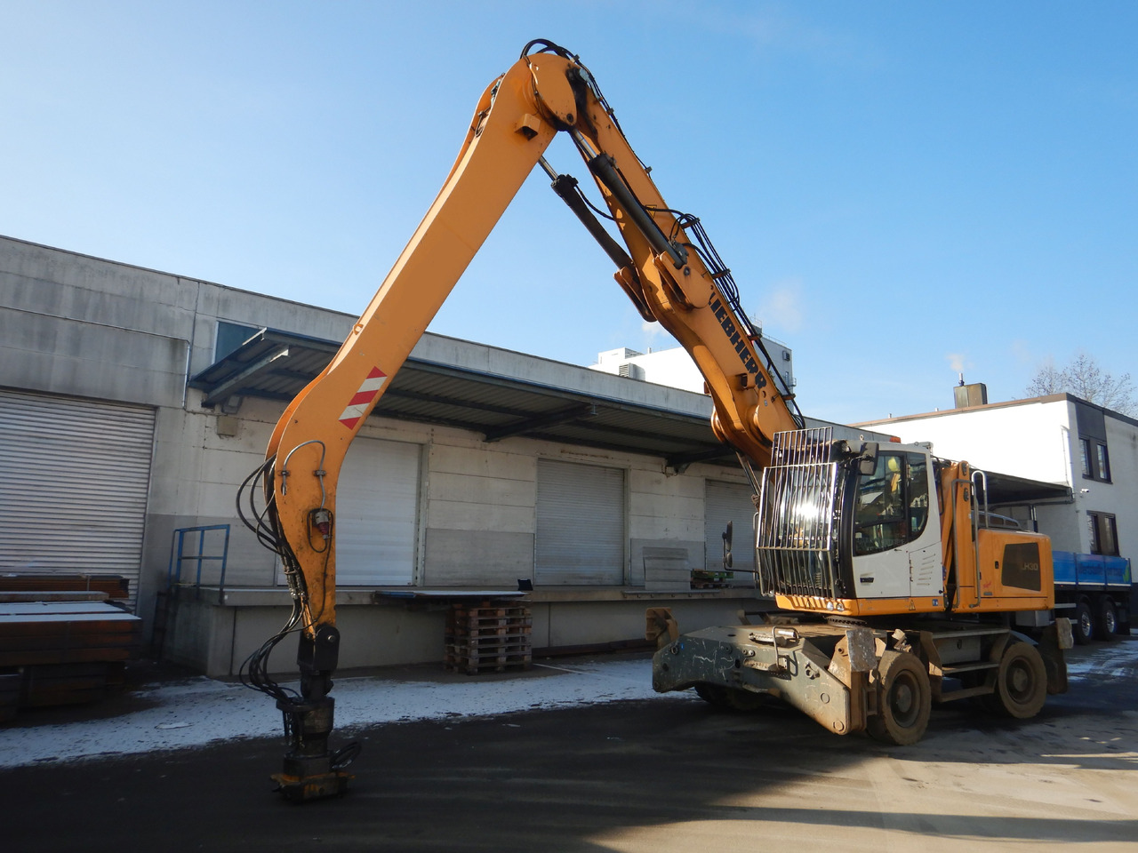 LIEBHERR LH 30 Industry - Bager za obradu otpada/ Industrije: slika 5 LIEBHERR LH 30 Industry - Bager za obradu otpada/ Industrije: slika 5